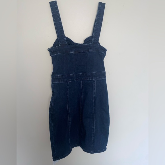Guess denim form fitting dress size XS - Picture 3 of 6